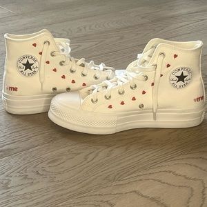Converse Chuck Taylor All Star Lift Platform High 'Embroidered Hearts - White'